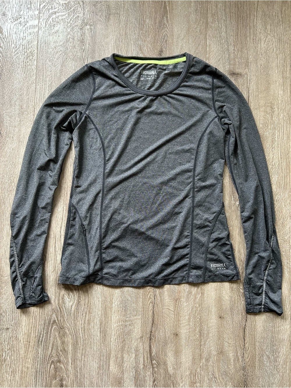Running Room Women’s Long Sleeve Active Top - Charcoal Grey